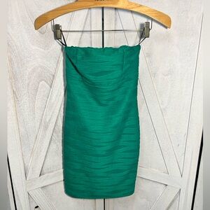 Elegant Green Strapless Dress